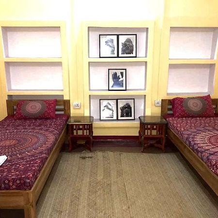 Lotus Paying Guesthouse Waranasi Zewnętrze zdjęcie